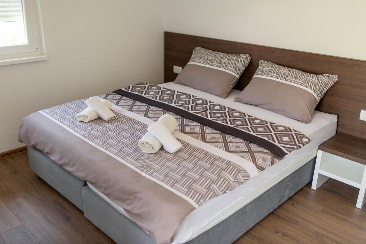 Apartmani Mia Prozor Zewnętrze zdjęcie
