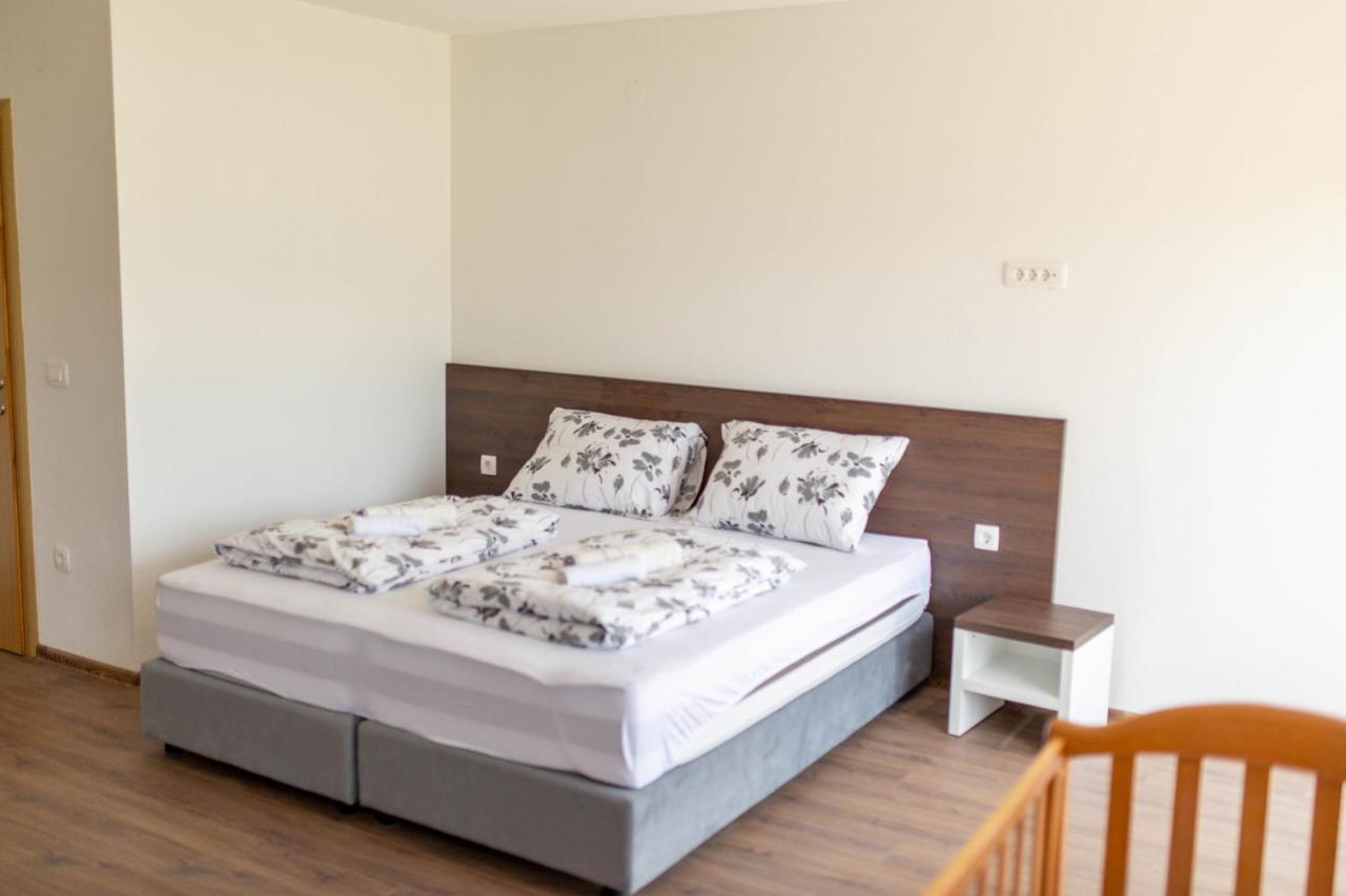 Apartmani Mia Prozor Zewnętrze zdjęcie
