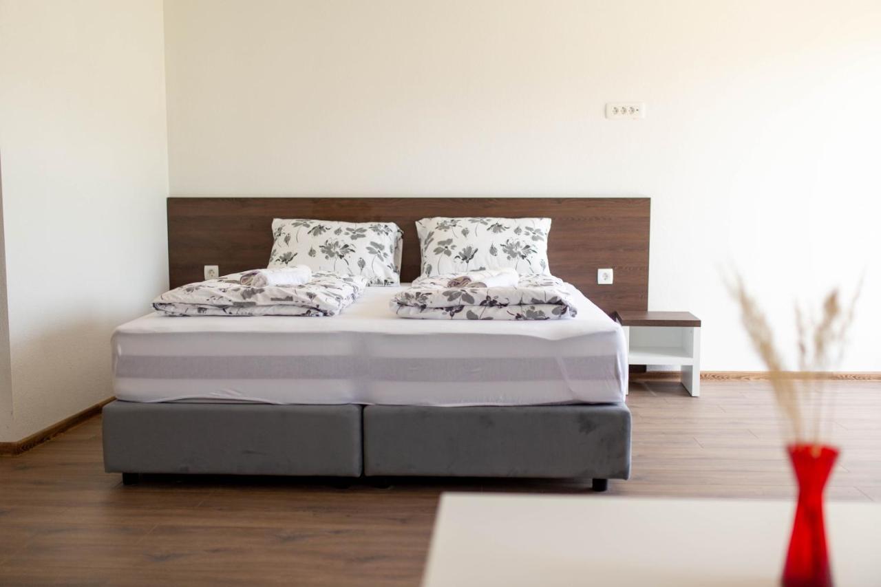 Apartmani Mia Prozor Zewnętrze zdjęcie